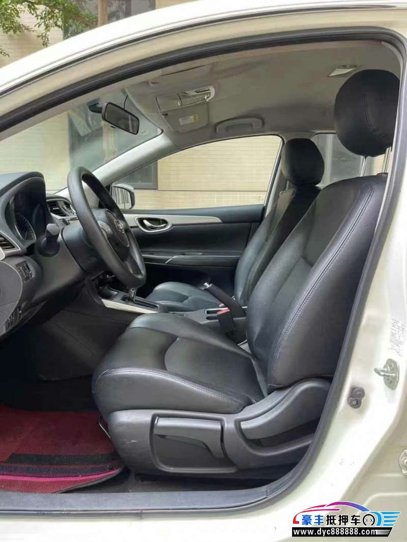 20年日产轩逸轿车抵押车出售