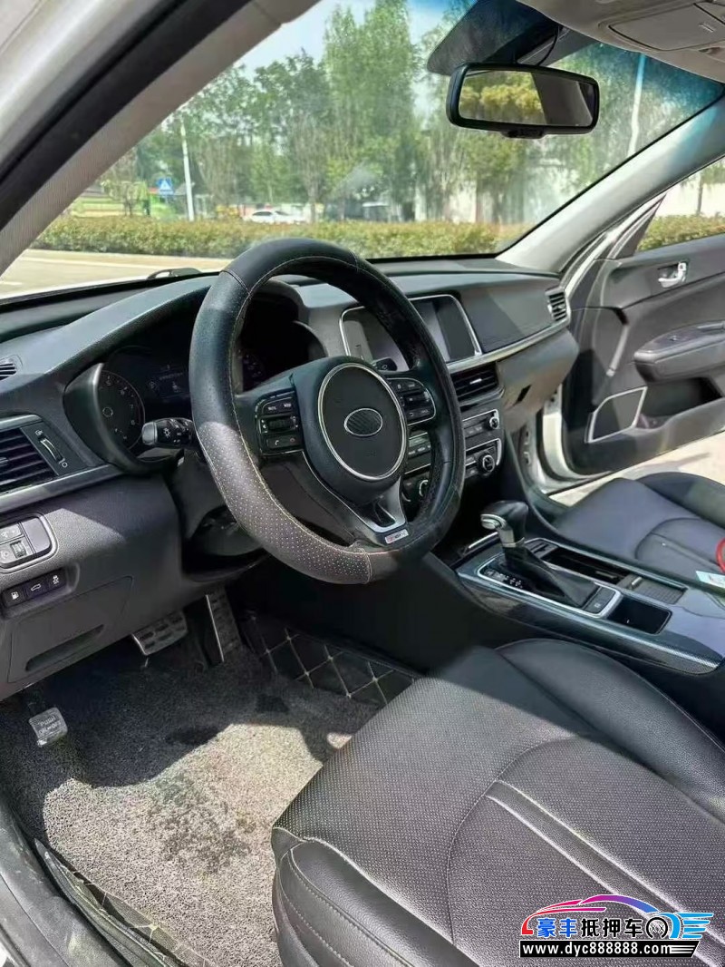 16年起亚K5轿车抵押车出售