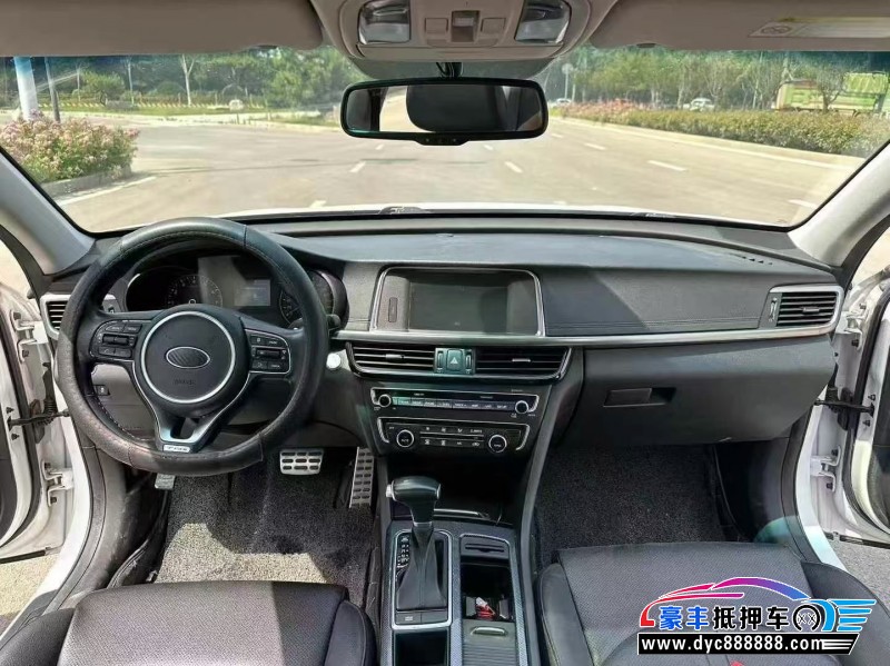 16年起亚K5轿车抵押车出售