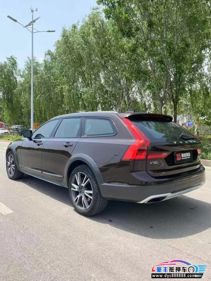 19年沃尔沃v90轿车抵押车出售