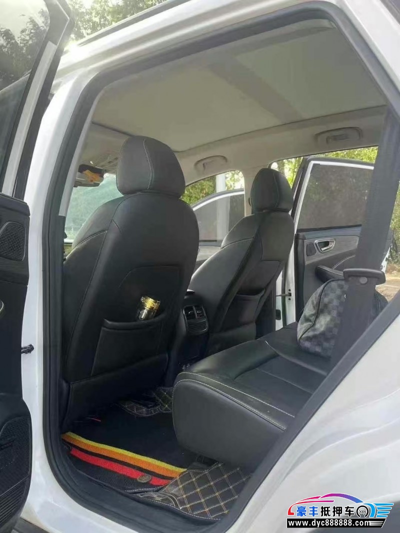 23年荣威RX5轿车抵押车出售