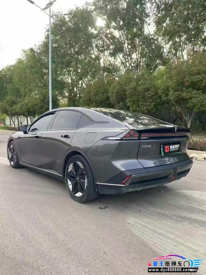 23年长安深蓝SL03轿车抵押车出售