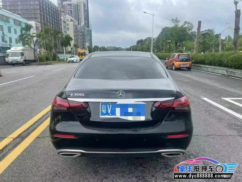 18年奔驰E轿车抵押车出售