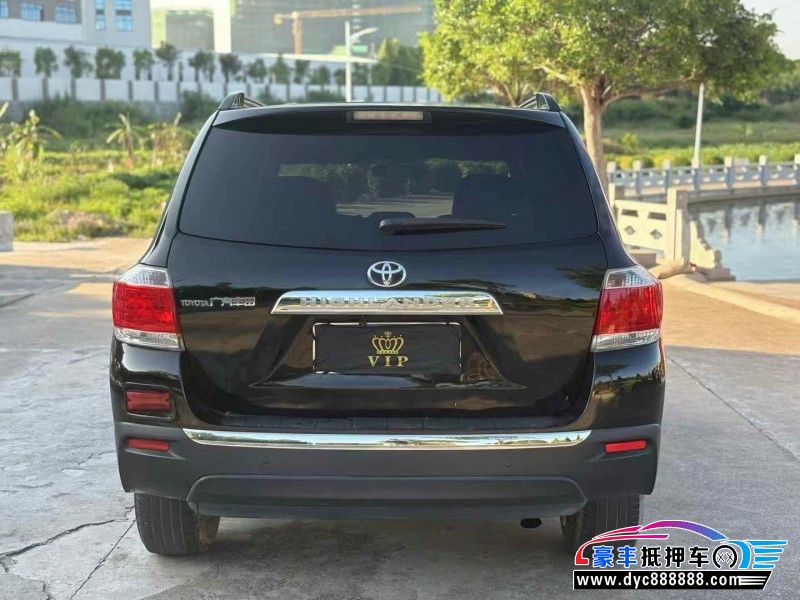 13年丰田汉兰达轿车抵押车出售