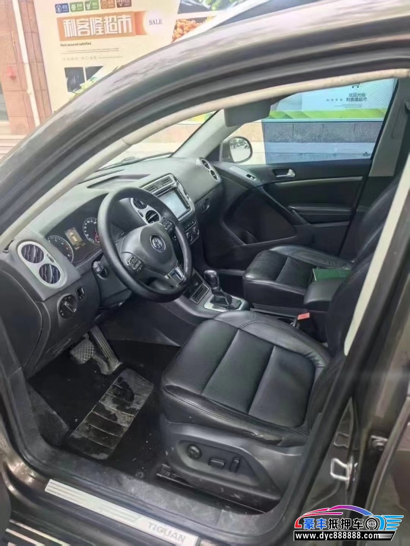 13年大众途观轿车抵押车出售