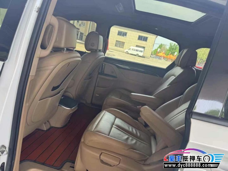 20年别克GL8轿车抵押车出售