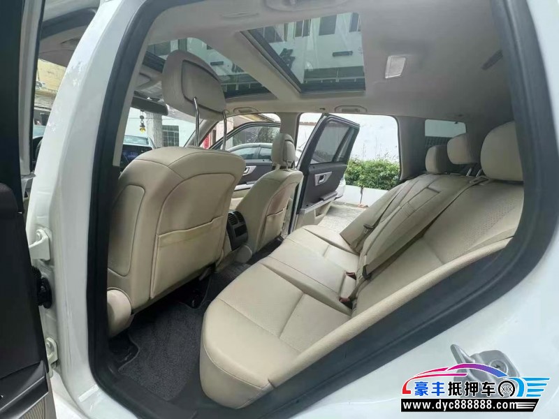 14年奔驰GLK轿车抵押车出售