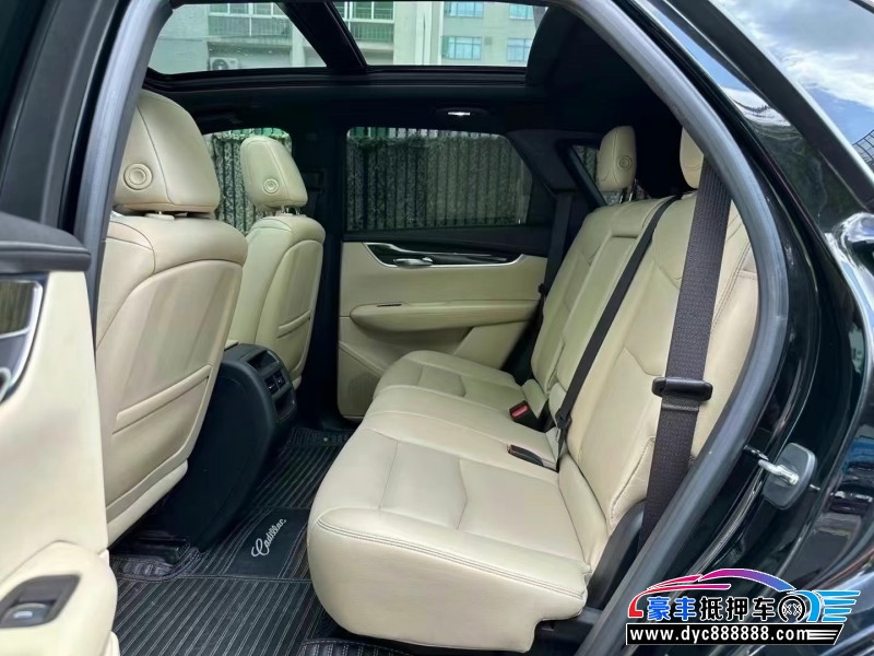 17年凯迪拉克XT5轿车抵押车出售