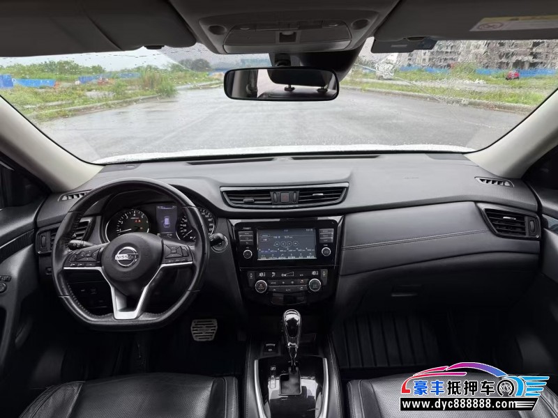 19年日产奇骏轿车抵押车出售