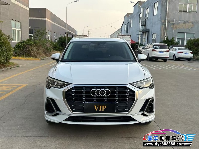 抵押车出售21年奥迪Q3轿车