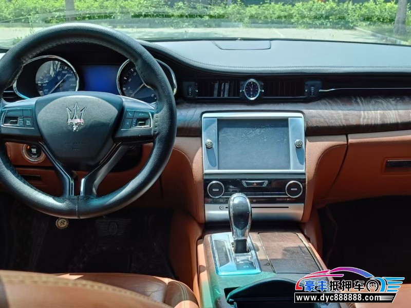 14年玛莎拉蒂总裁轿车抵押车出售