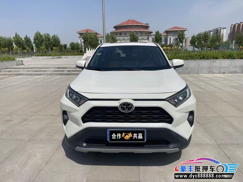 抵押车出售20年丰田RAV4轿车