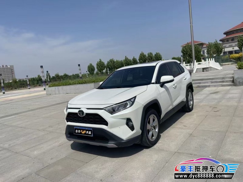 20年丰田RAV4轿车抵押车出售
