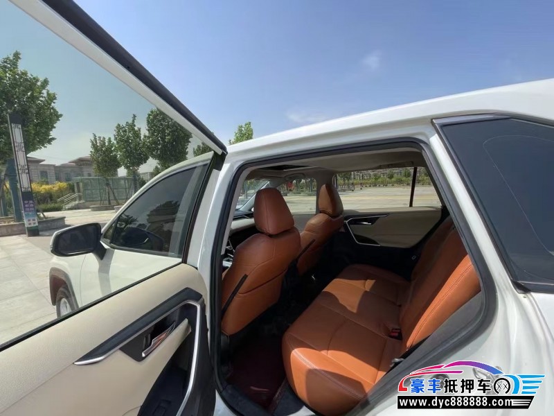 20年丰田RAV4轿车抵押车出售