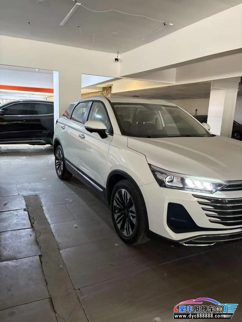 24年奔腾T77轿车抵押车出售