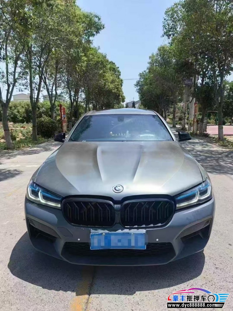 抵押车出售13年宝马5系轿车