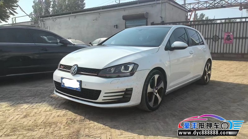 17年大众高尔夫轿车