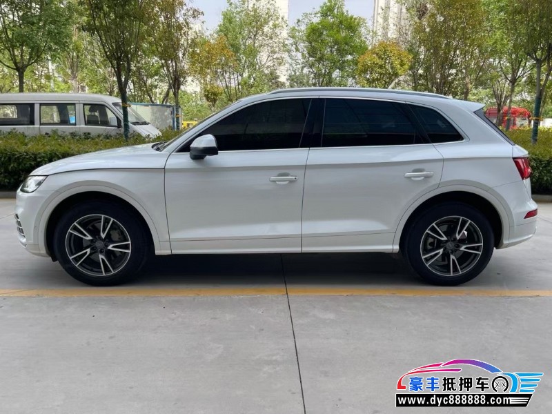 20年奥迪Q5轿车抵押车出售