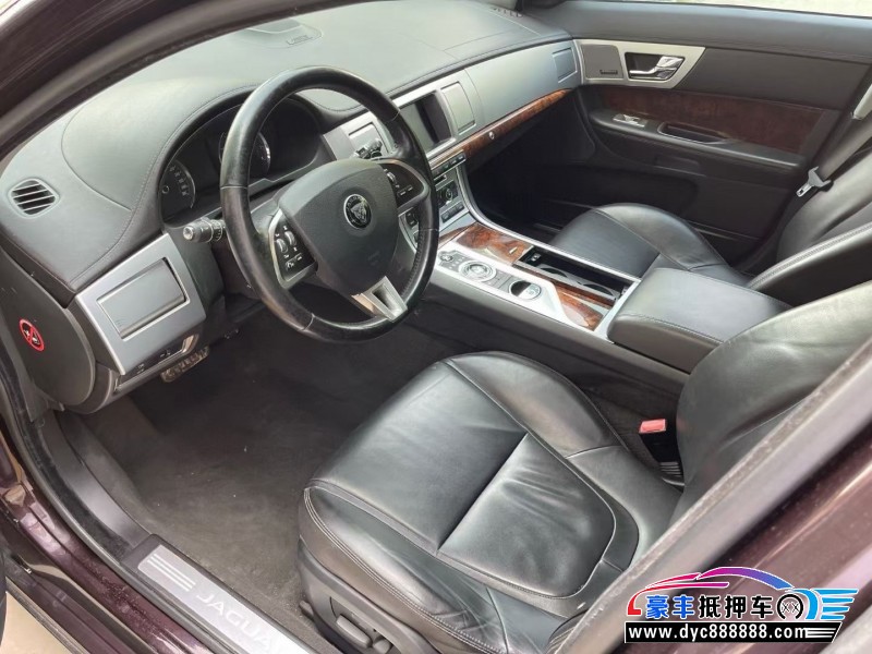 15年捷豹XF轿车抵押车出售