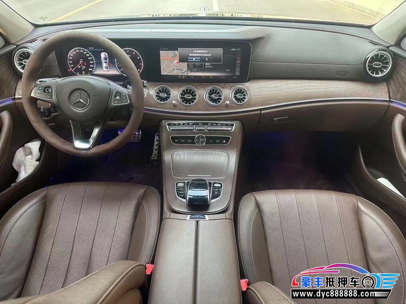 17年奔驰E轿车抵押车出售