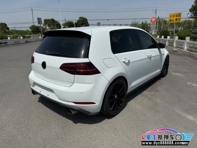 18年大众高尔夫轿车抵押车出售