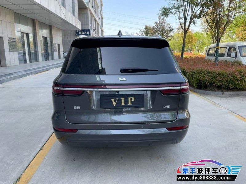 22年理想ONE轿车抵押车出售