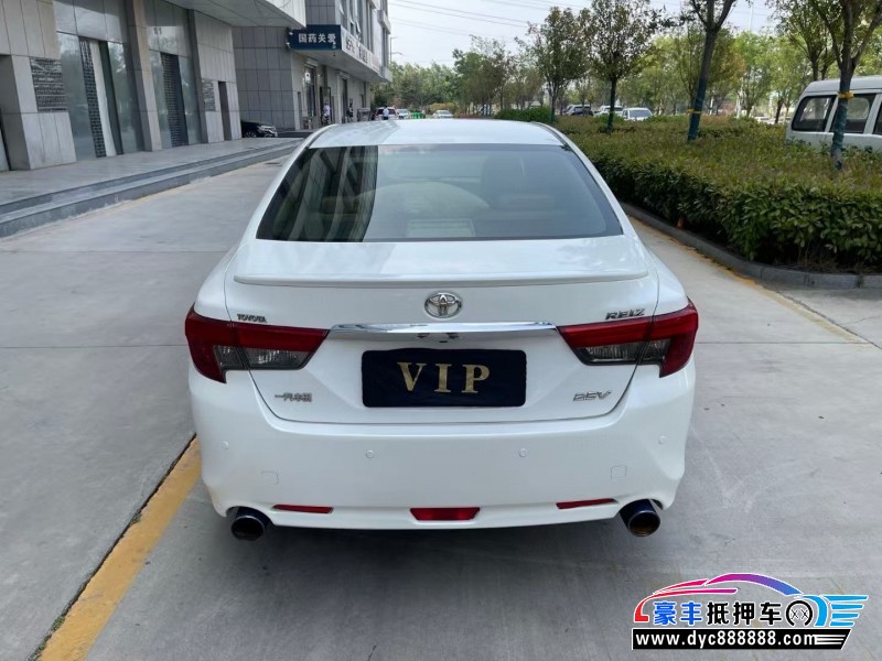 14年丰田锐志轿车抵押车出售