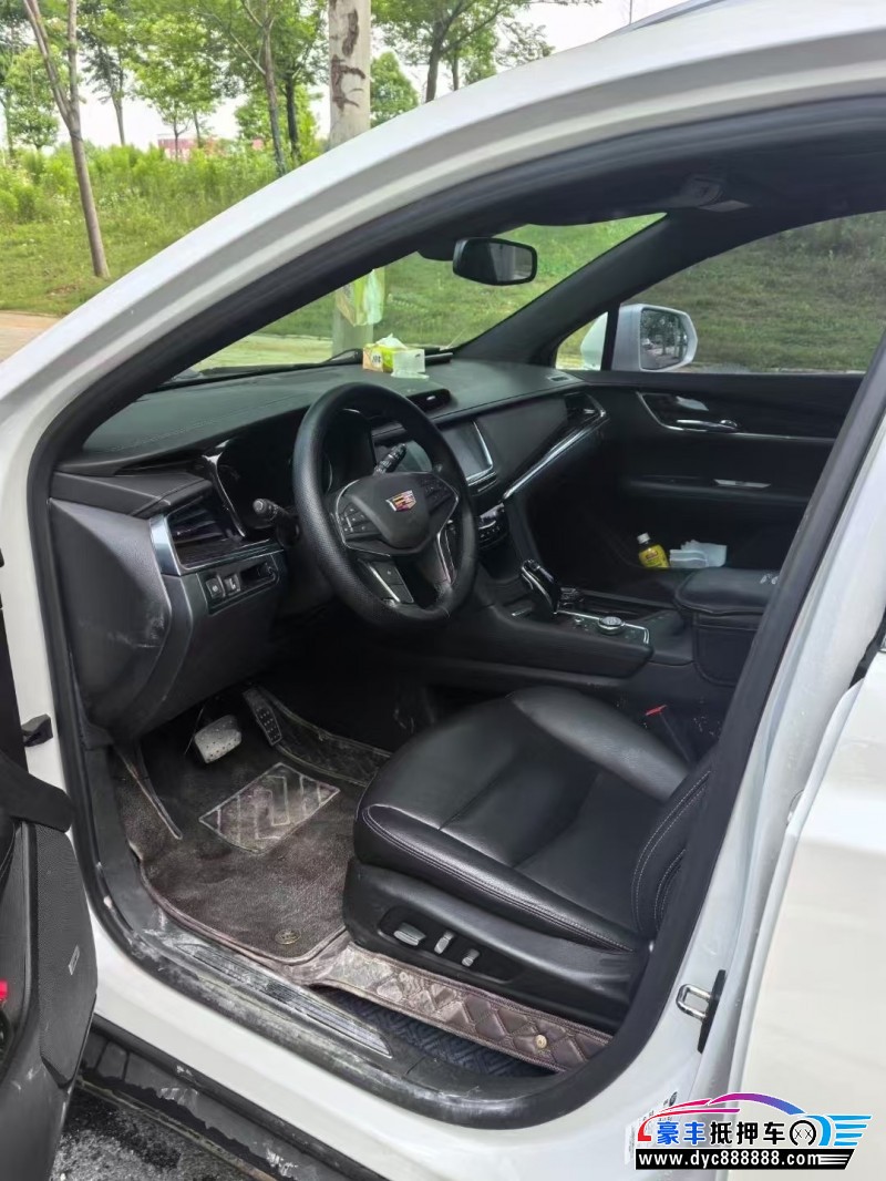 21年凯迪拉克XT5轿车抵押车出售