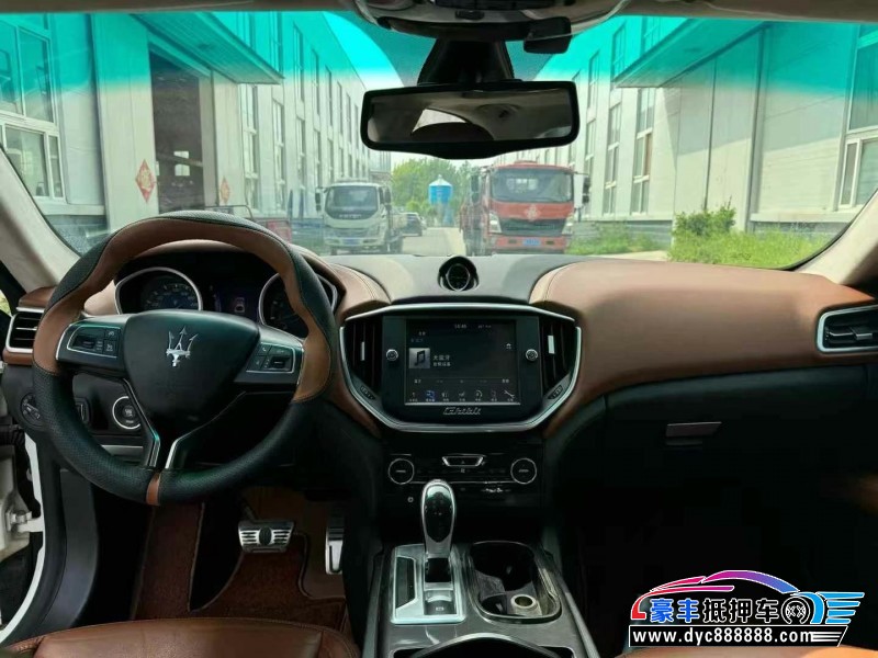 14年玛莎拉蒂Ghibli轿车抵押车出售