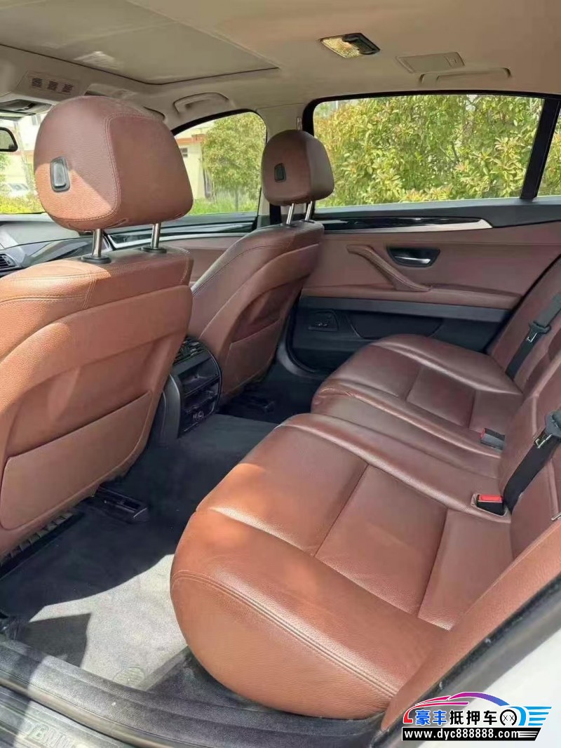 17年宝马5系轿车抵押车出售