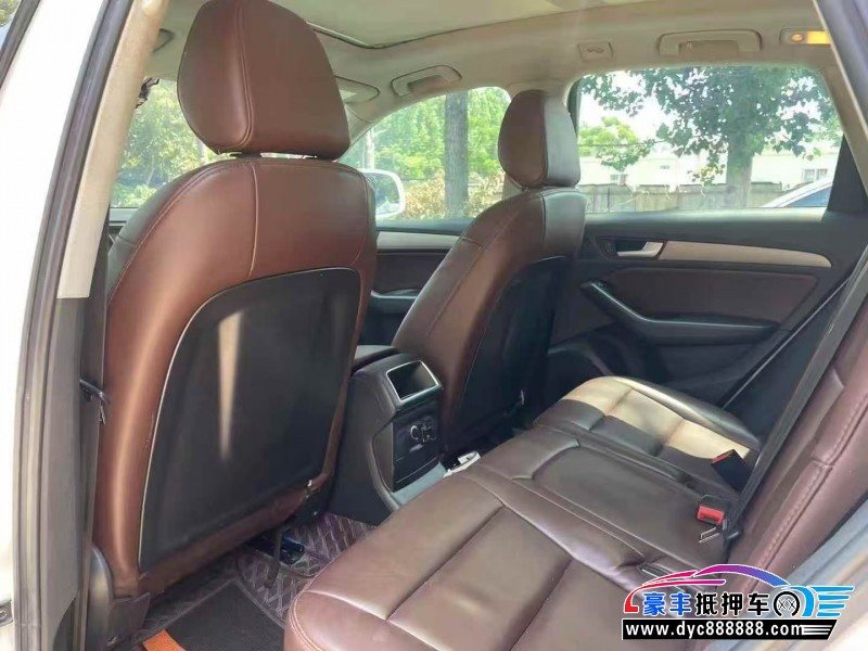 15年奥迪Q5轿车抵押车出售