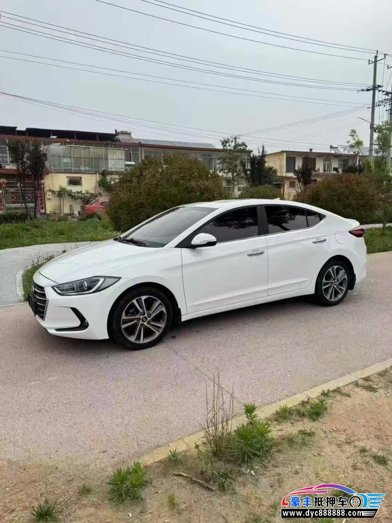 17年现代领动轿车抵押车出售