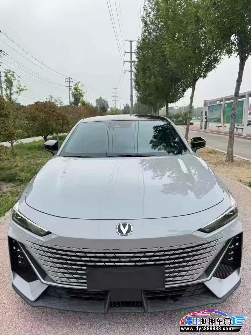 22年长安长安UNI轿车抵押车出售