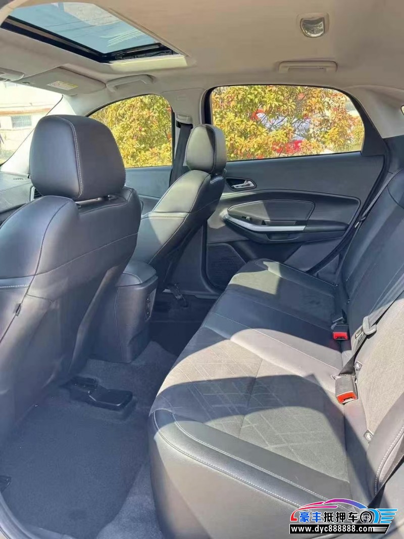 21年福特福睿斯轿车抵押车出售