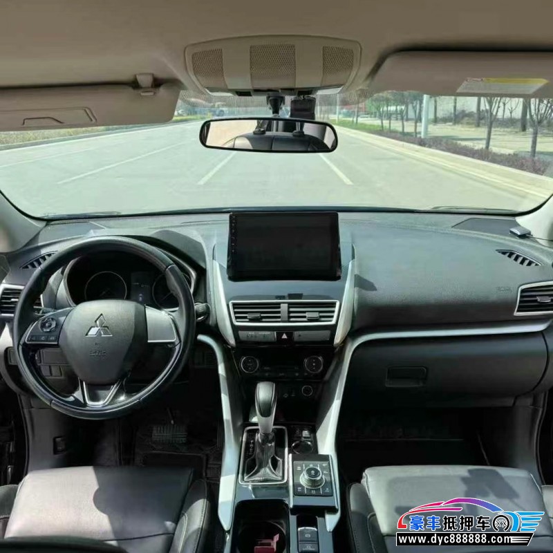 19年三菱奕歌轿车抵押车出售