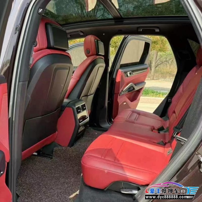 18年保时捷卡宴轿车抵押车出售