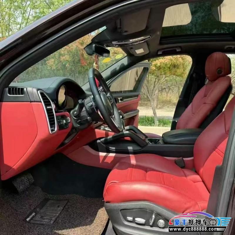 18年保时捷卡宴轿车抵押车出售