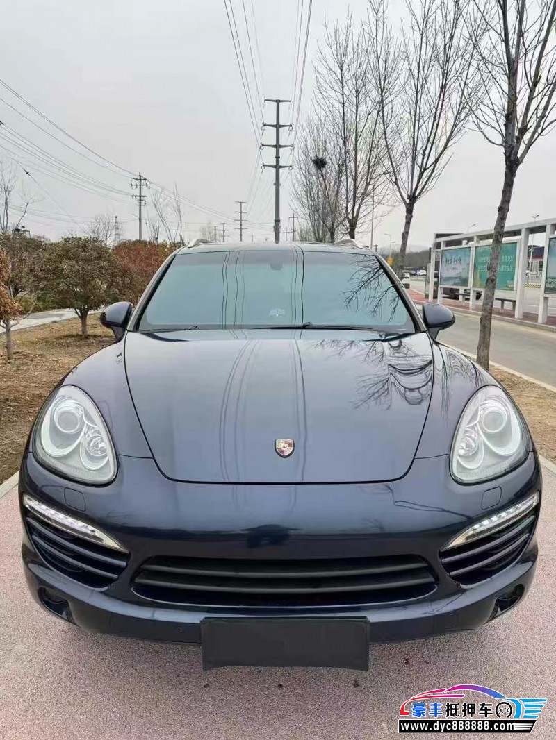 抵押车出售13年保时捷卡宴轿车