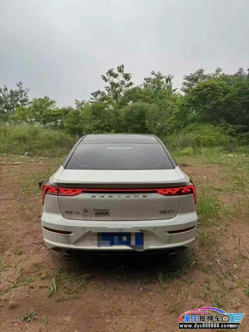 23年奔腾B70轿车抵押车出售