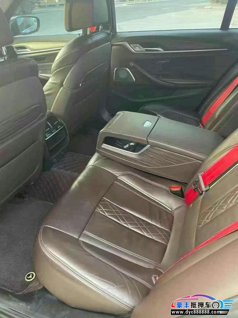 19年宝马5系轿车抵押车出售