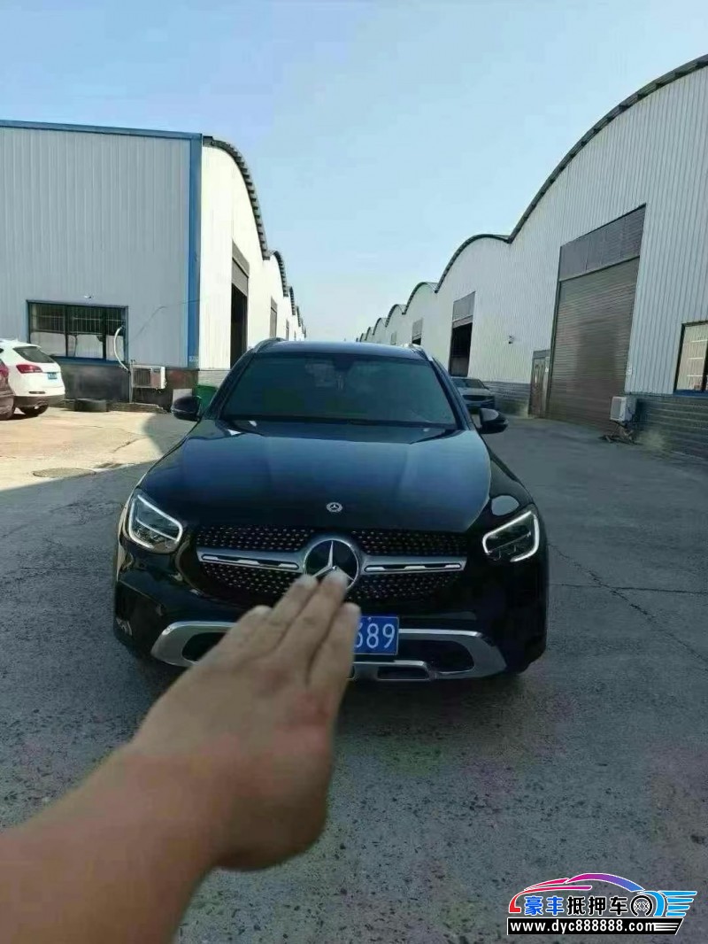 抵押车出售21年奔驰GLC轿车