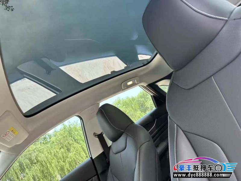 25年启辰大V轿车抵押车出售