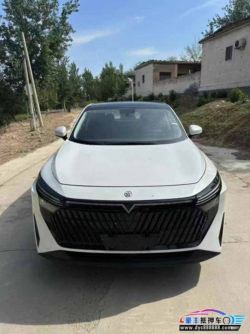 25年启辰大V轿车抵押车出售