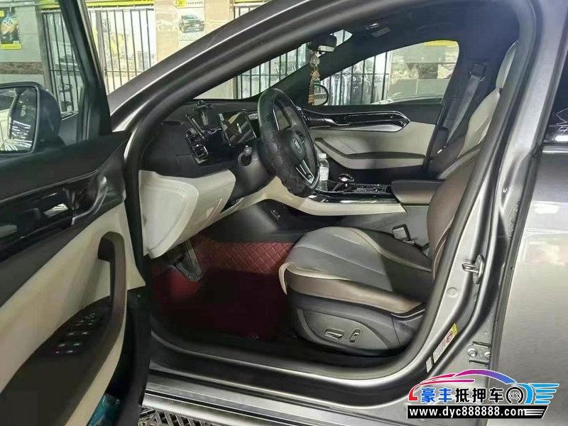 23年比亚迪秦轿车抵押车出售