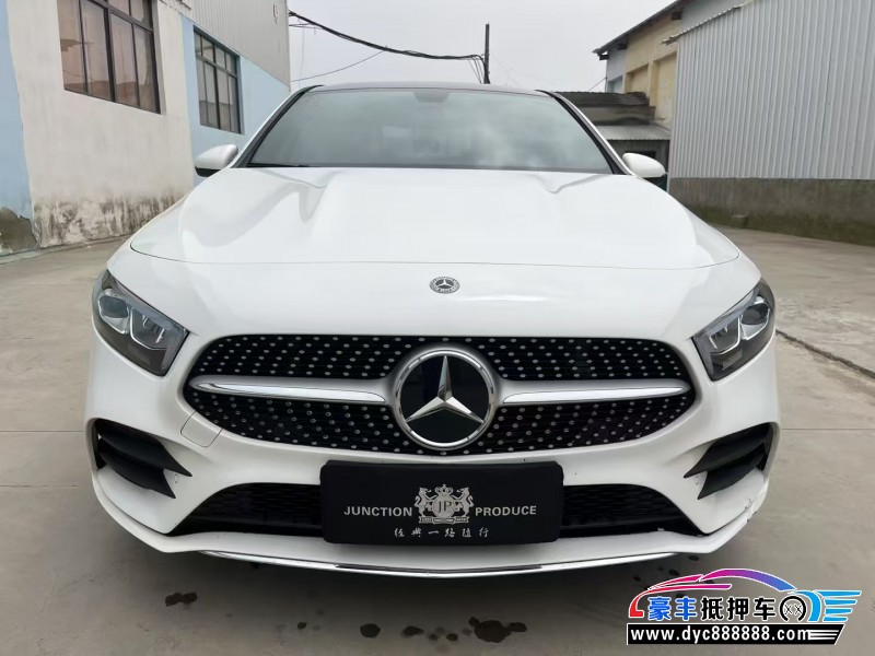 抵押车出售20年奔驰A轿车