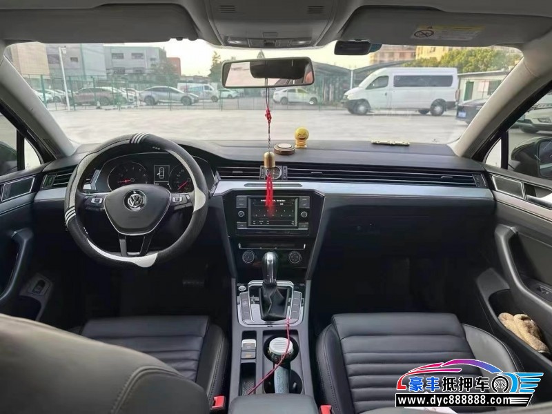 19年大众迈腾轿车抵押车出售