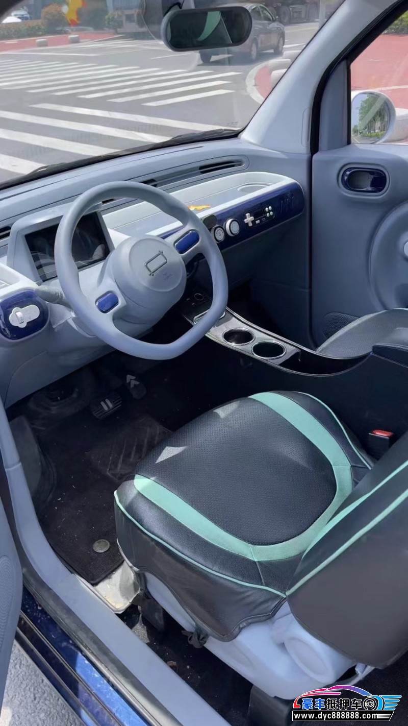 24年奔腾小马轿车抵押车出售