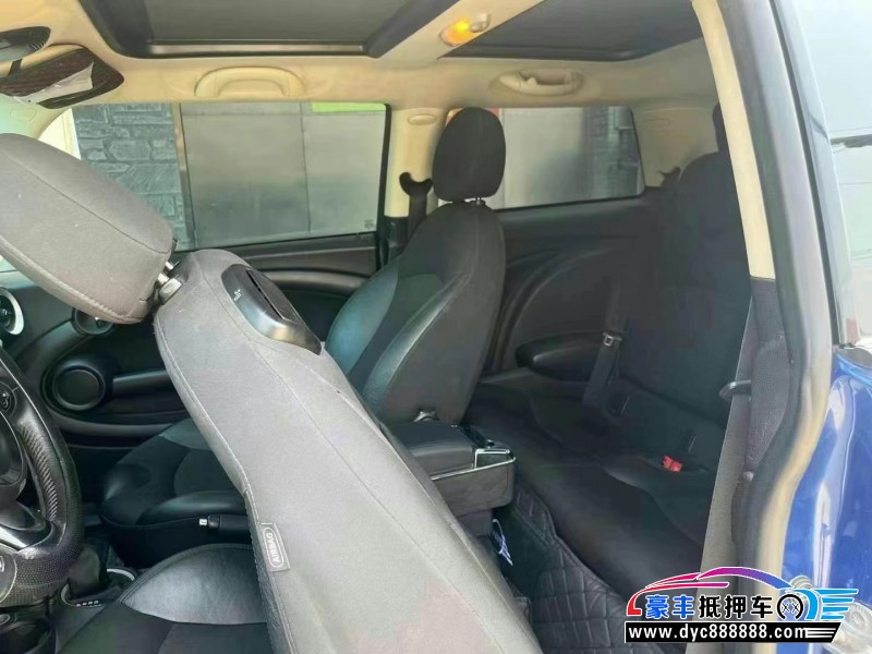 12年宝马MINI轿车抵押车出售