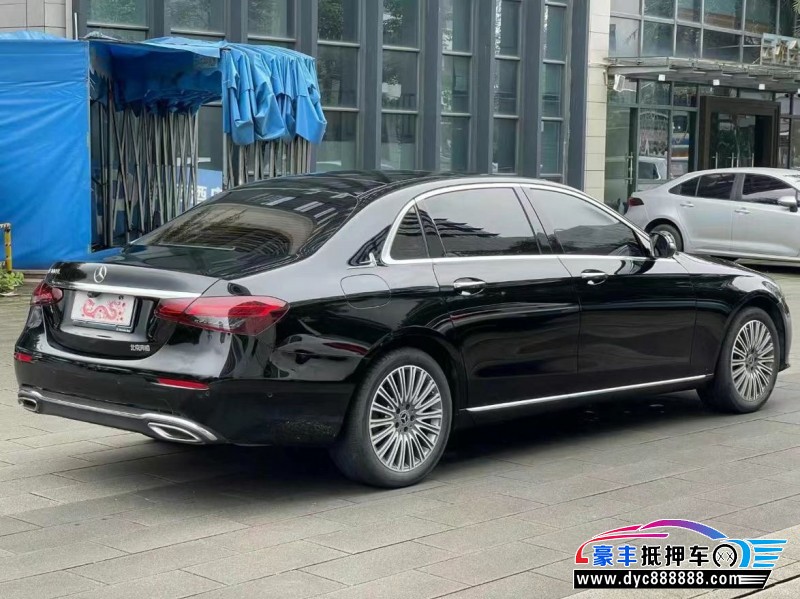 23年奔驰E轿车抵押车出售