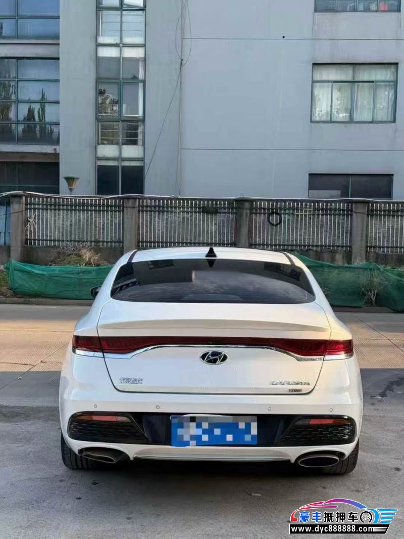 21年现代菲斯塔轿车抵押车出售